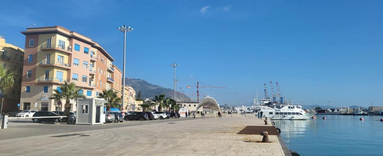 The Holiday House - Arricriati Trapani Exterior photo